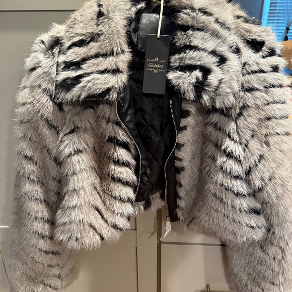 Fur coat - Picture 1 of 1